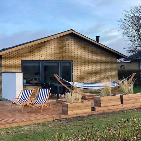 Дом отдыха Cozy, Delicious And Bright *