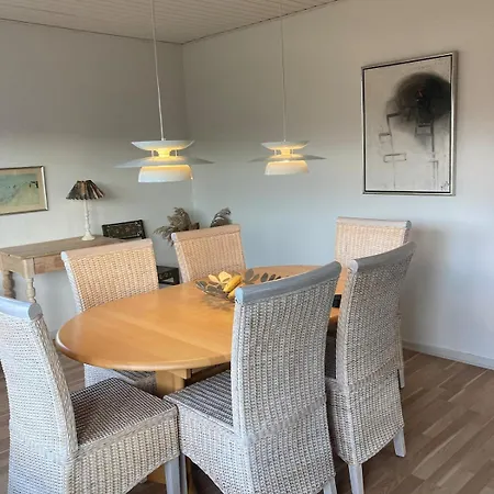 Cozy, Delicious And Bright * Uggerby